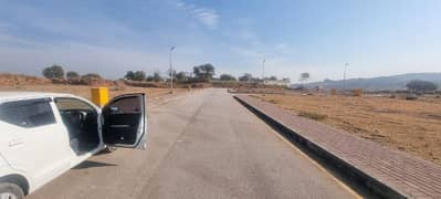 bahria enclave 5marla plot for sale investor price urgent saleSector O