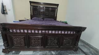 Bed with side tables,matress and dressing table