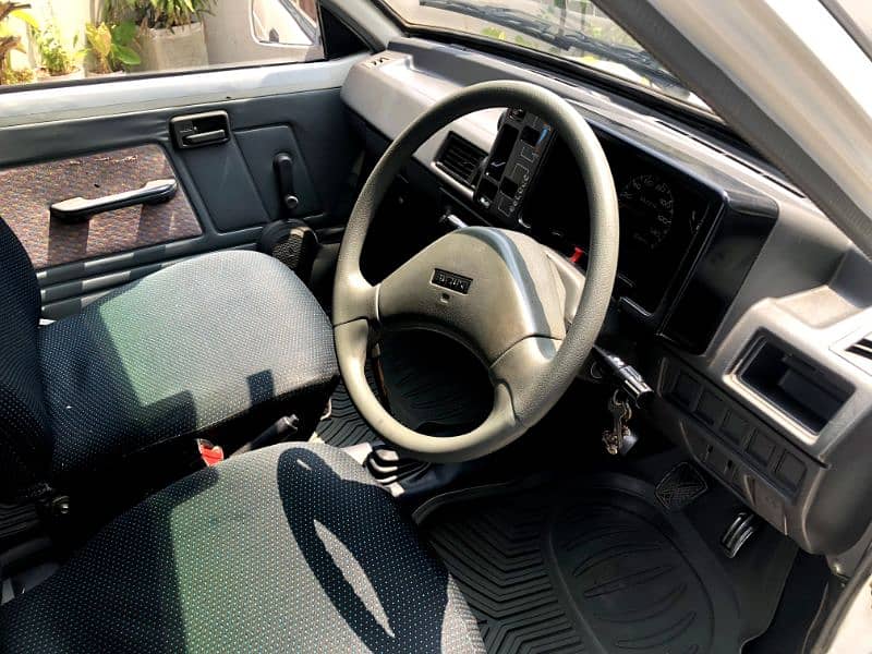 Suzuki Mehran VXR 2017 10