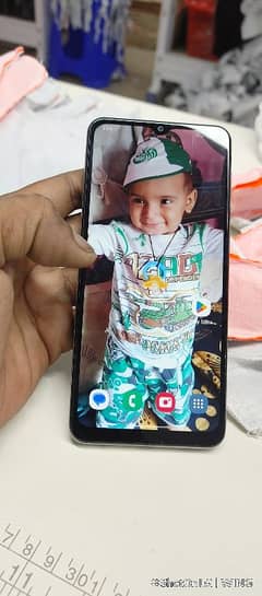 Samsung 5g. A32.8+8 /128