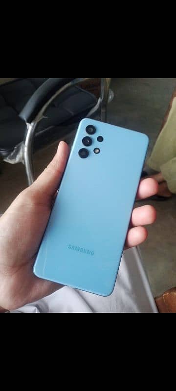 Samsung galaxy  a32 10/9 6gb. 128gb with box 4