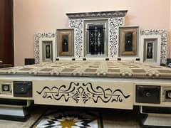 I am selling my bedroom set urgent basis