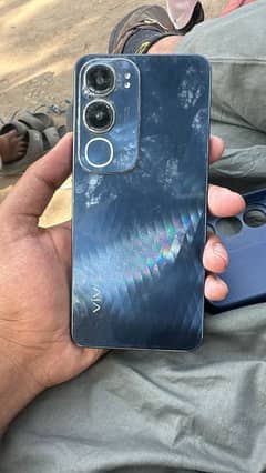 Vivo y19s 6-128   just box open exchange possible