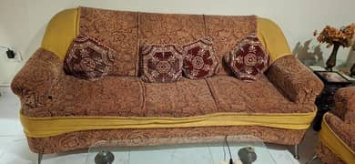 5 SEATER COMFORTABLE SOFA