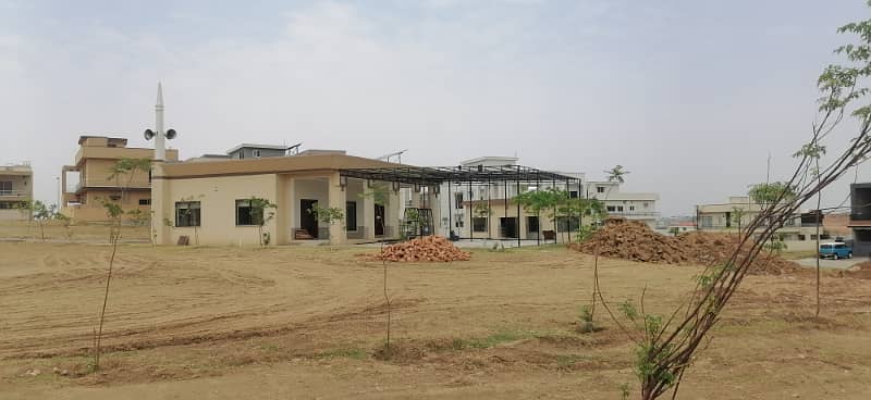 13 MARLA BOULEVARD CORNER PLOT AVAILABLE FOR SALE IN BLOCK G 8