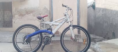 Mountain Cycle With Gears