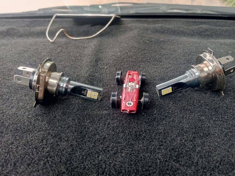Car LED Headlight Bulbs (H4) Brand New 5