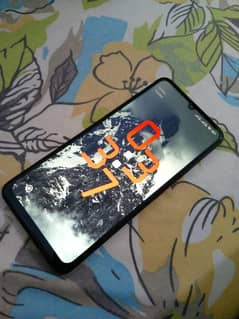 redmi 13c (6/128) (Android 15)