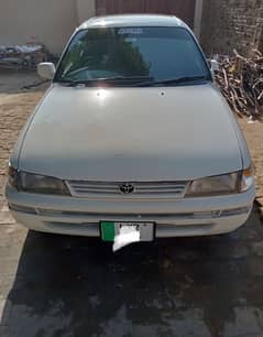 Toyota Corolla XE 2000