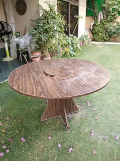Dinnig Wooden table