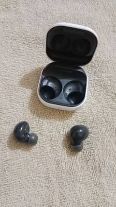 galaxy buds 2 like new condition orignl
