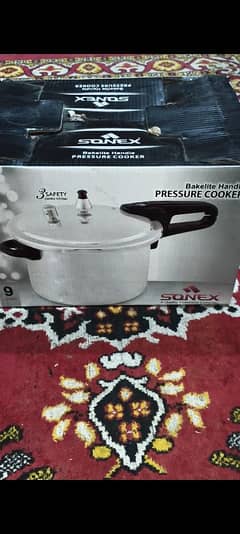 pressure cocker