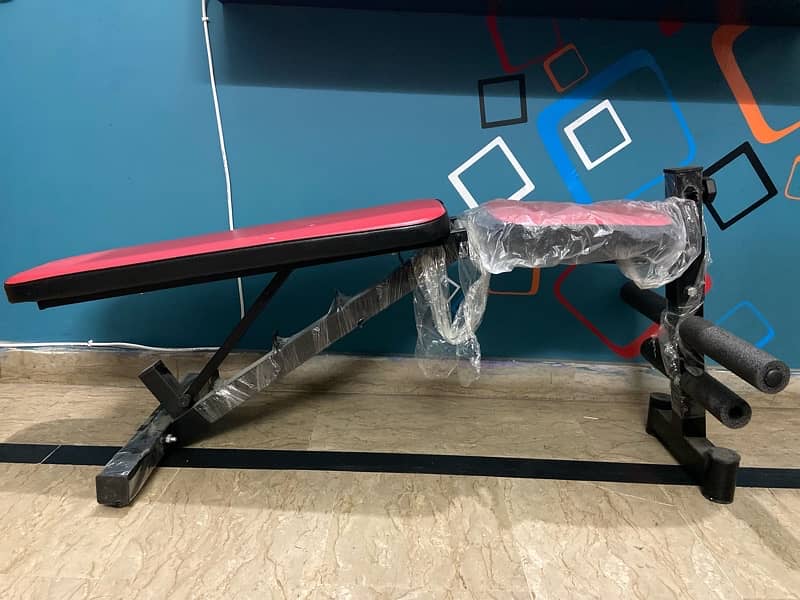 10 by 10 condition, 4 in 1, bench in excellent condition 0