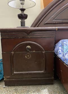 Bed with mattress and 2 side table for sale