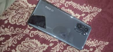 POCO F3