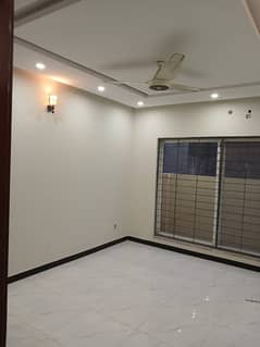 10 MARLA LOWER PORTION AVAILABLE FOR RENT IN DHA RAHBER 11 SECTOR 1