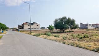 1 Kanal Fantastic Location Residential Plot No 676 For Sale In DHA Phase 5 M Block Lahore