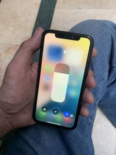 Iphone Xr 128gb Sim time available 03208464080