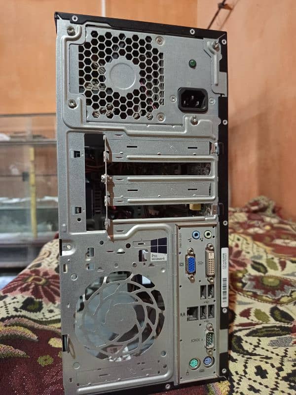 HP tower PC desktop core i3 4th generation (just CPU) 2