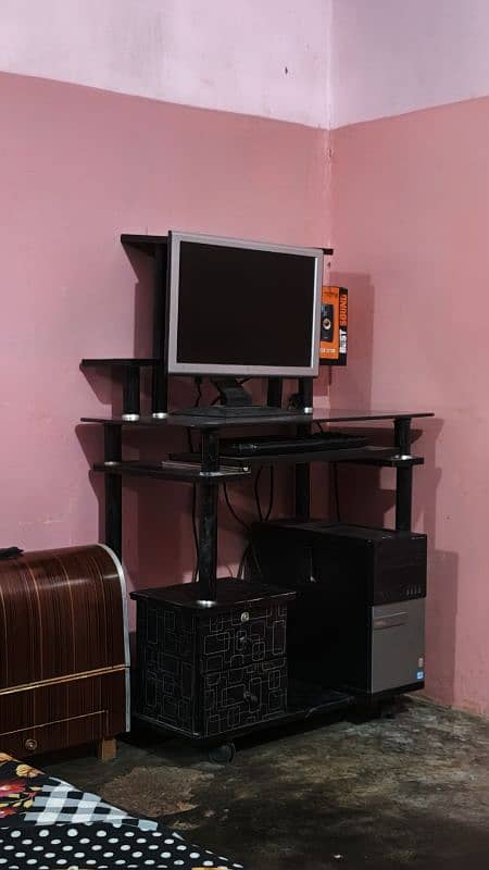 complete computer with trolley 0