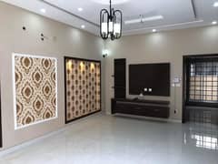LOWER LOCK PORTION 13 MARLA UPPER PORTION FOR RENT IN SECTOR E BLOCK BAHRIA TOWN LAHORE