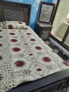 single bed in good condition