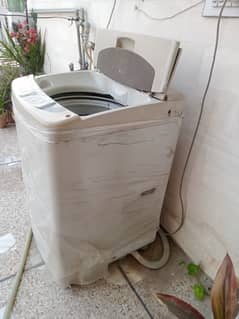 Fully automatic used by one owner