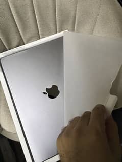 Apple MacBook Pro M2 14 inches