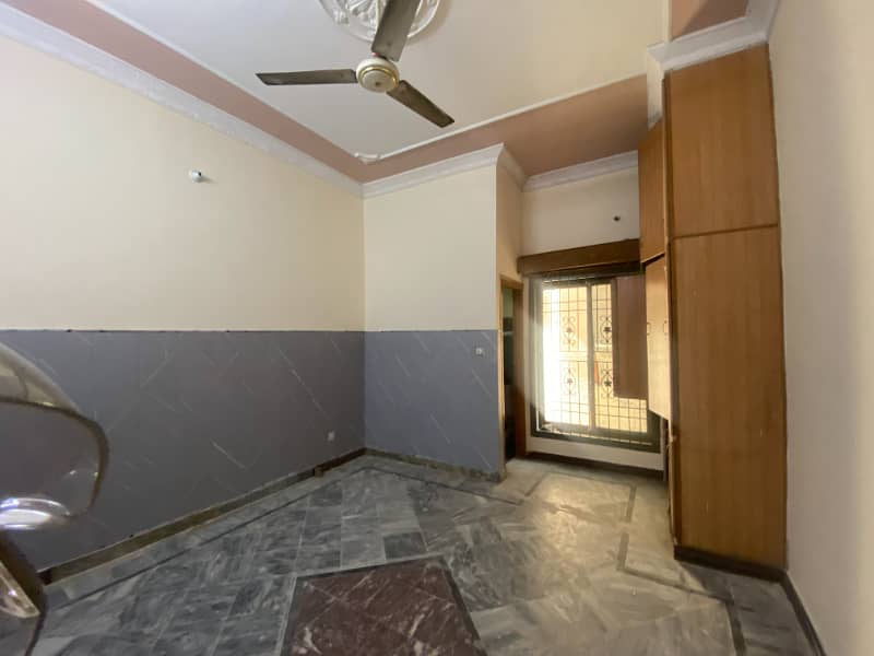 10 Marla Beautiful House for Rent in Satluj Block, Dc Colony Gujranwala. 3