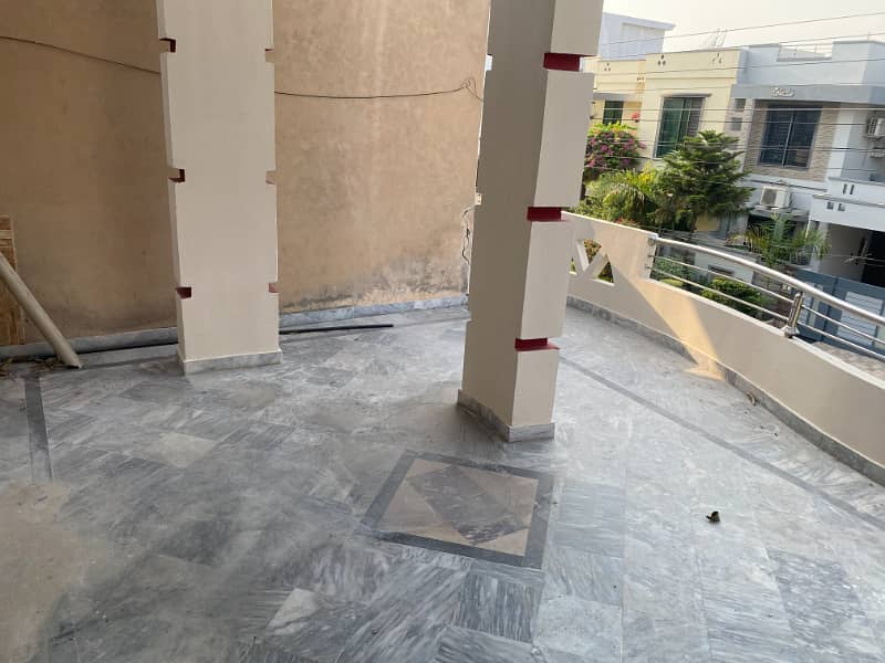 10 Marla Beautiful House for Rent in Satluj Block, Dc Colony Gujranwala. 11
