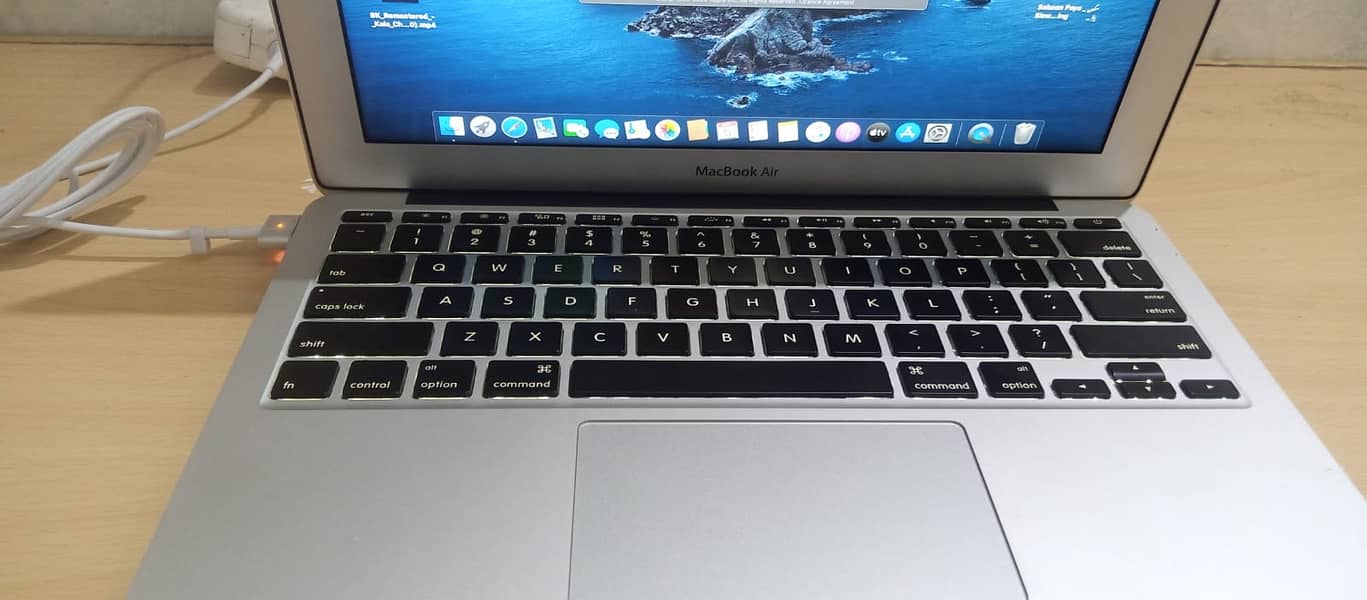 Apple Macbook 2015 i5 5th Generation 5