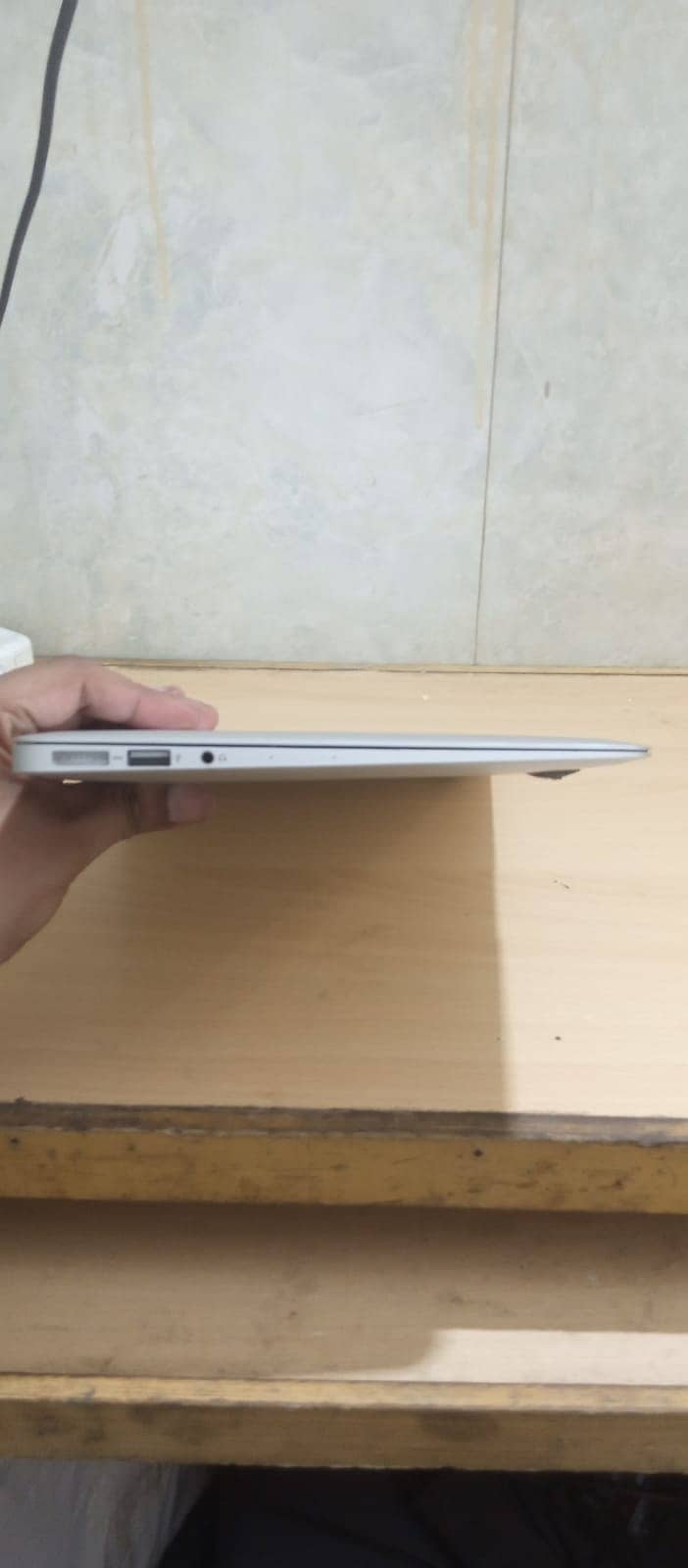 Apple Macbook 2015 i5 5th Generation 6