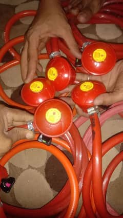 gass regulator with pipe