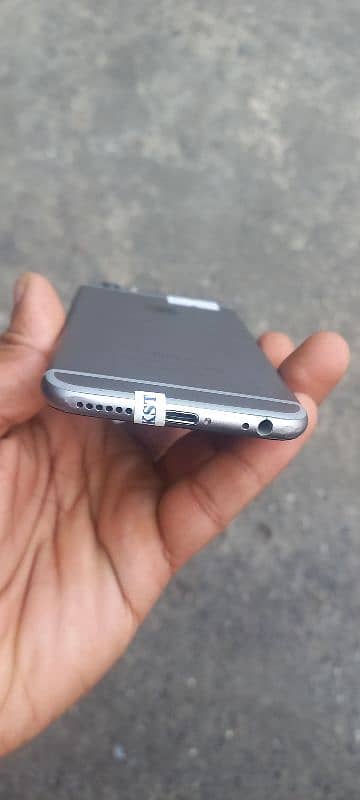 2iphone 6 All ok all original non pta exchange possible also 4