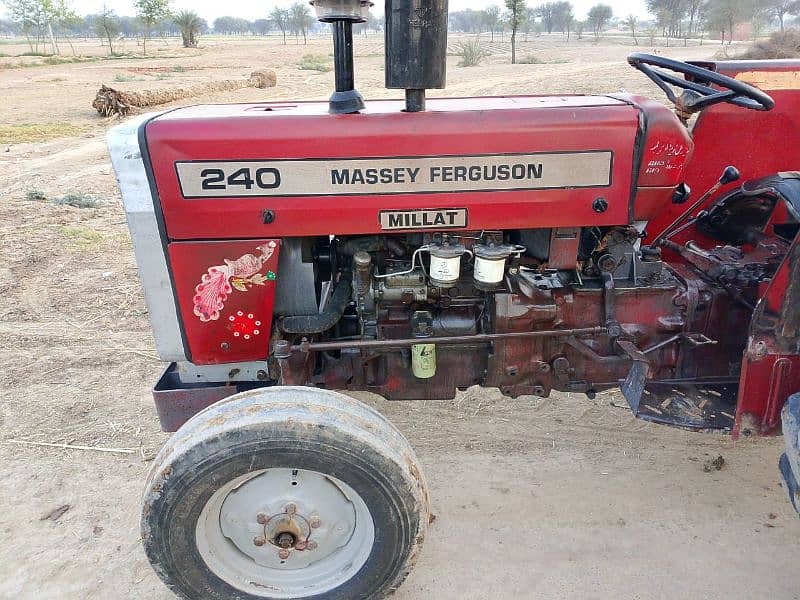 MF 240 Madel 2002 H 2