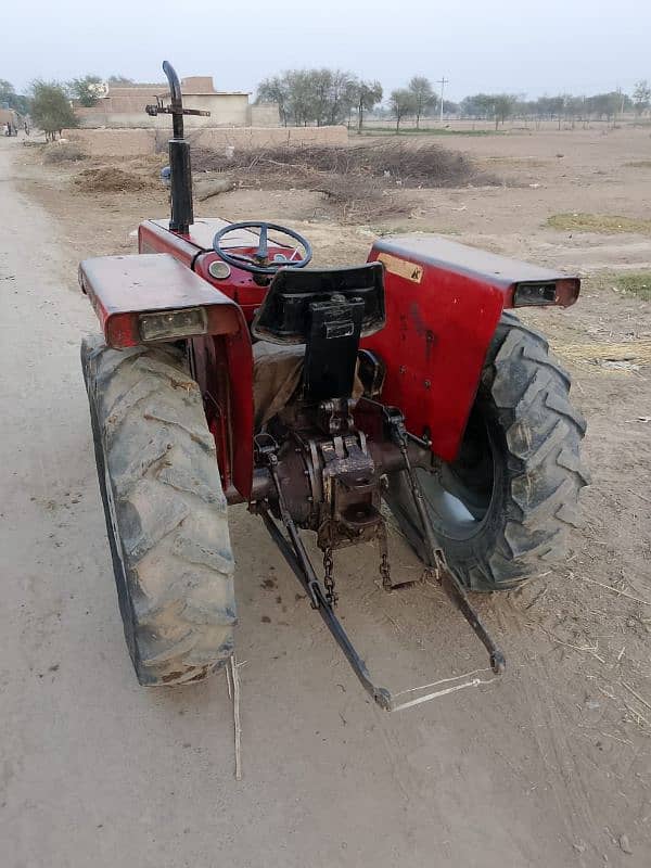 MF 240 Madel 2002 H 9