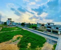 120 Sq. Yd. West Open Plot For Sale Saadi Garden