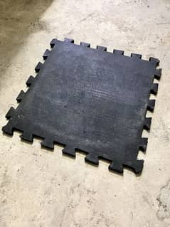 Rubber Mat Rubber Tile Gym Floor 20x20 inch 20mm imported
