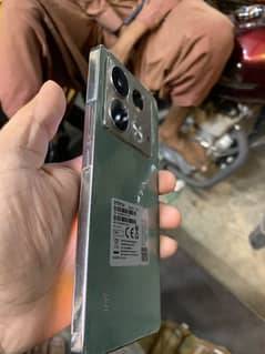 Infinix note 40 8+8/256 Gb