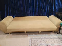 Canon brand sofa cumbed