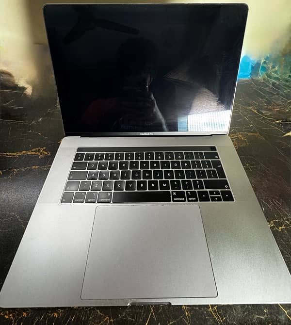 MaC Book Pro 2019 i9 32 gb ram 16 inches 0