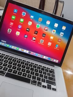 MacBook Pro 15 inch Intel i7