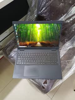 Dell Core i5-11th Gen 256GB NVMe 8GB RAM BackLite Keyboard ||