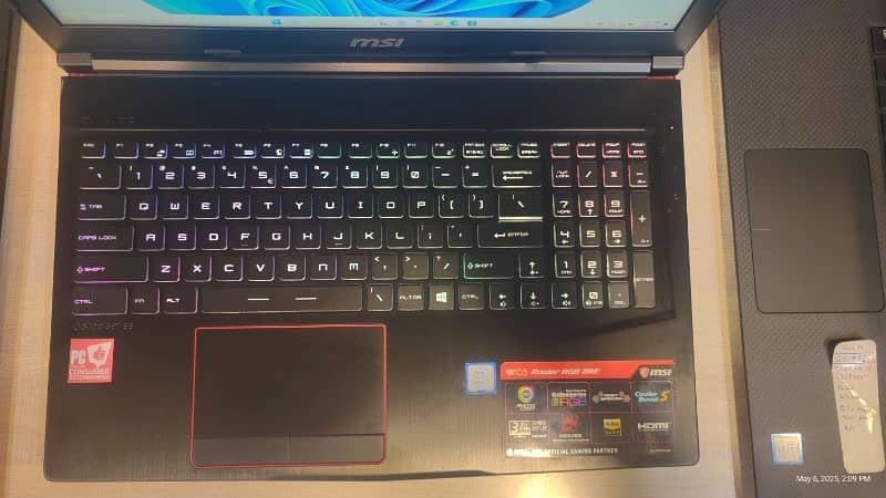 MSI Raider Ge63 - GTX 1060 - Gaming Laptop House 2