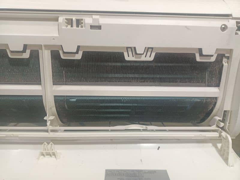 Orient Efficient Alpha 1 ton, Super Cooling 5