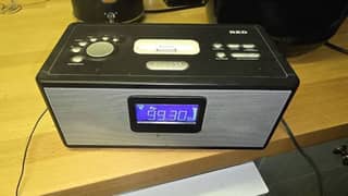 Red iPod docking stations  FITT Condition
