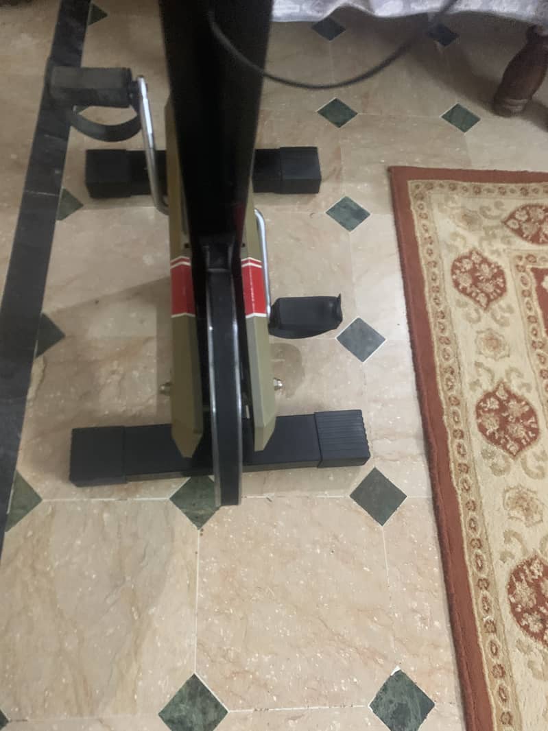 Exercise cycle in good condition 1