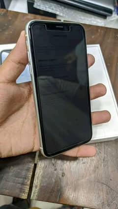 iphone XR 64gb memory -Contact my WhatsApp number  03251413908