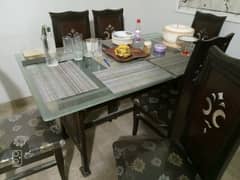 URGENT SALE 6 SEATER DINNING TABLE SLIGHTLY USED.