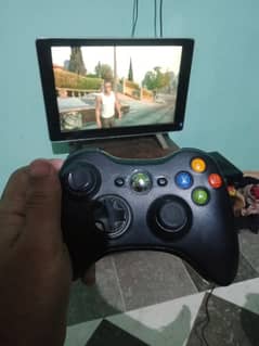 Xbox 360 Slim 500gb With 90 High graphics games Installed.